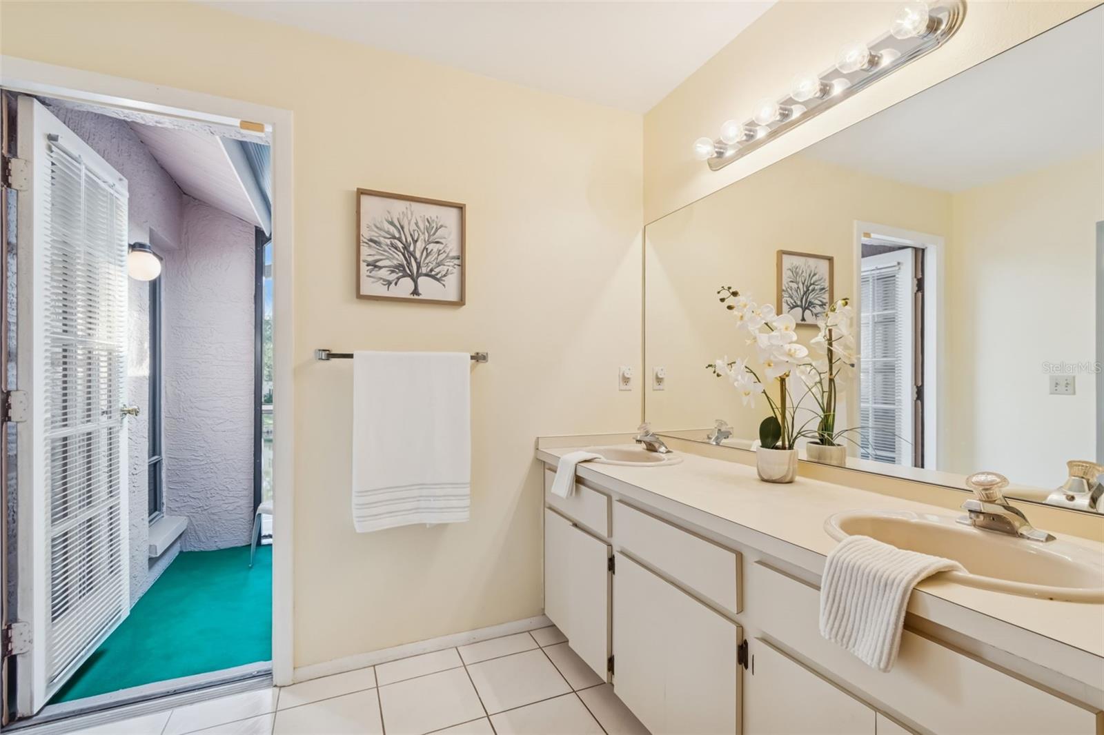 Image 41 of 59 For 486 Lakeview Drive 54