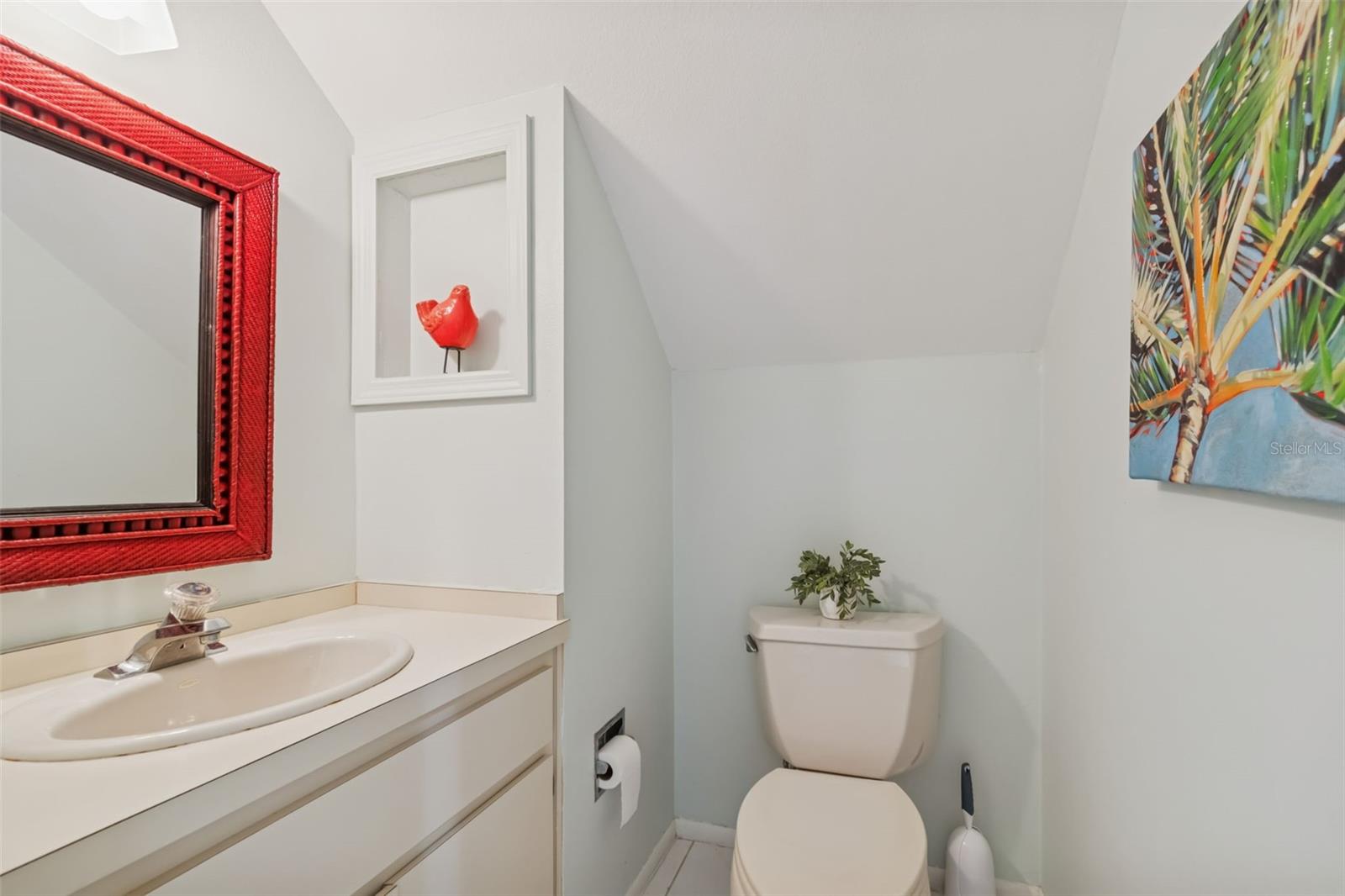 Image 8 of 59 For 486 Lakeview Drive 54