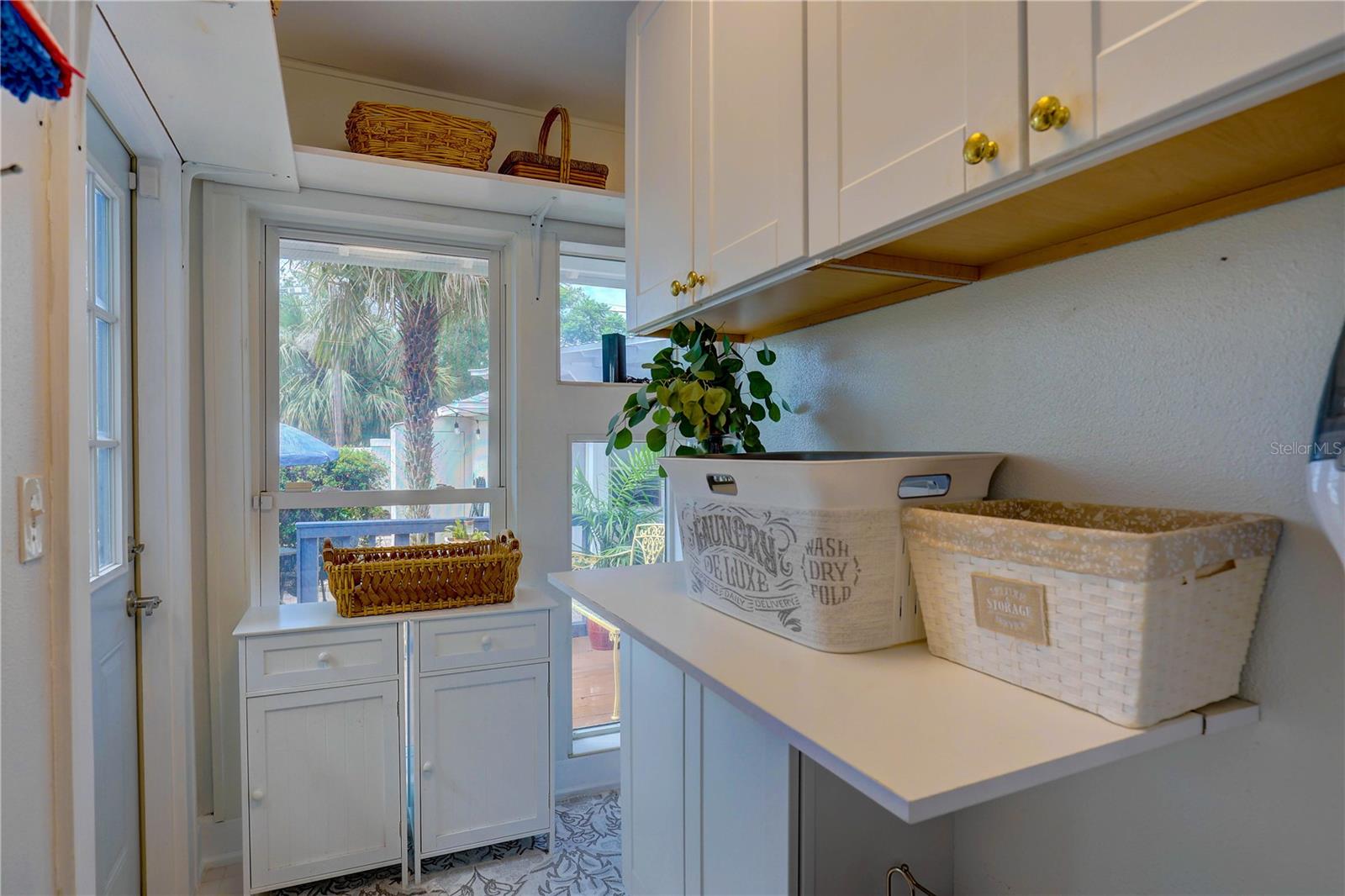 Image 17 of 49 For 4742 13th Avenue N