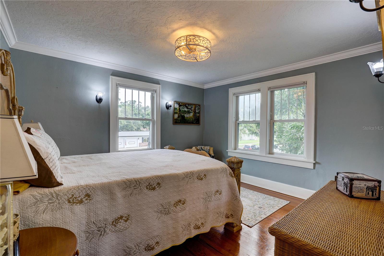 Image 22 of 49 For 4742 13th Avenue N