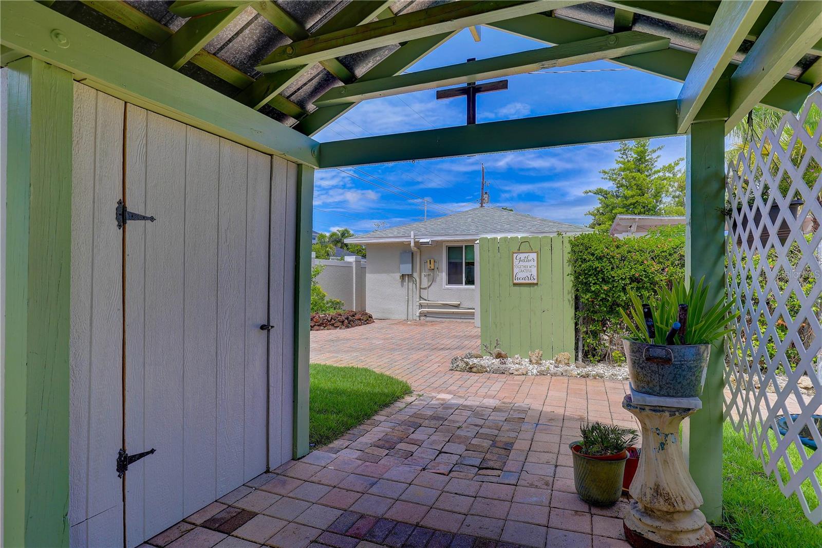 Image 36 of 49 For 4742 13th Avenue N