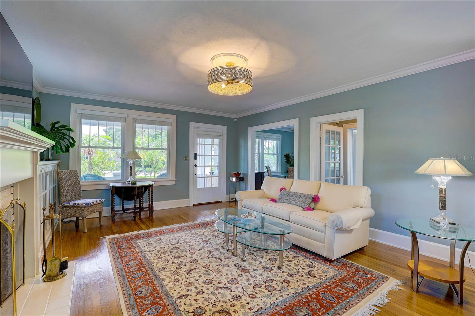 Image 8 of 49 For 4742 13th Avenue N