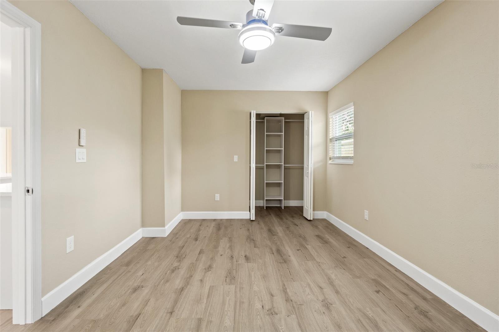 Listing photo id 11 for 2708 Nassau Street