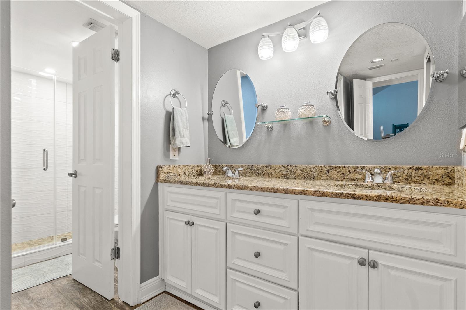 Listing photo id 25 for 6035 Sea Ranch Drive 415