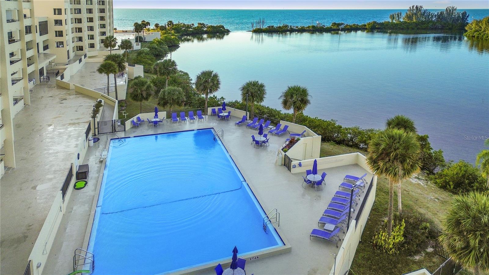 Listing photo id 39 for 6035 Sea Ranch Drive 415