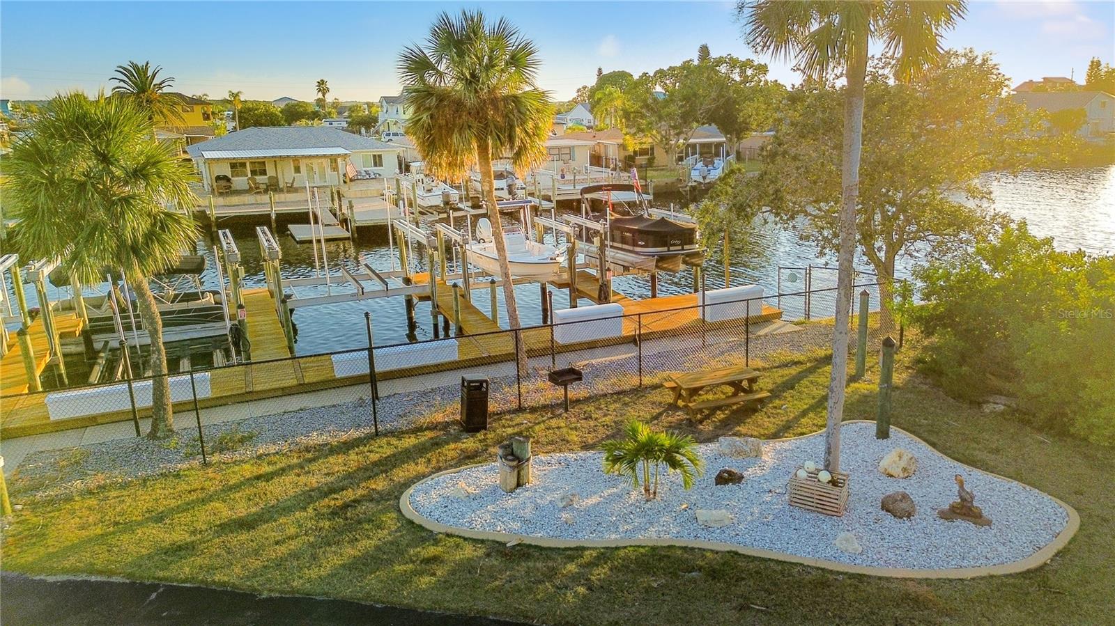 Listing photo id 43 for 6035 Sea Ranch Drive 415