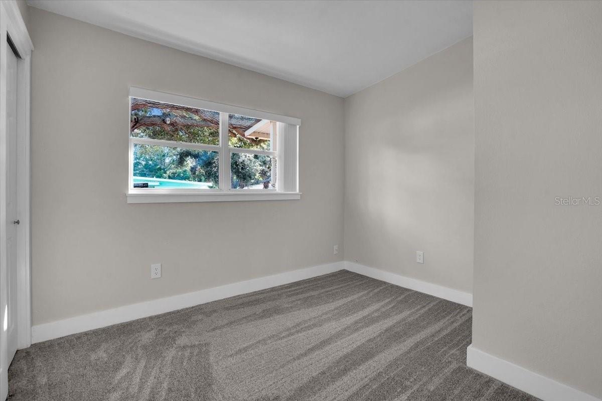 Image 14 of 30 For 1452 Evergreen Avenue