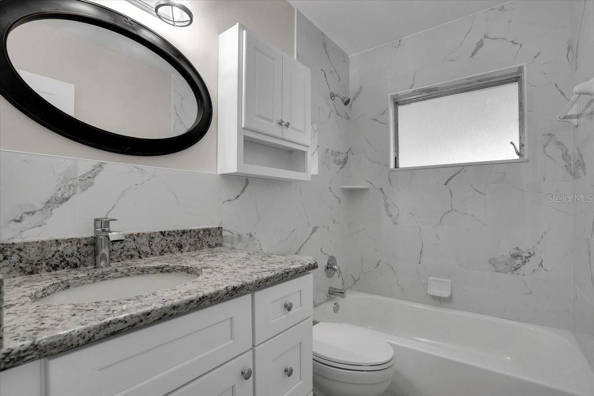 Image 18 of 30 For 1452 Evergreen Avenue