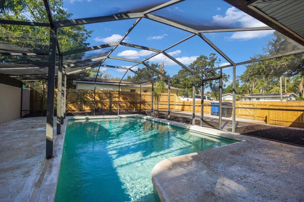 Image 21 of 30 For 1452 Evergreen Avenue