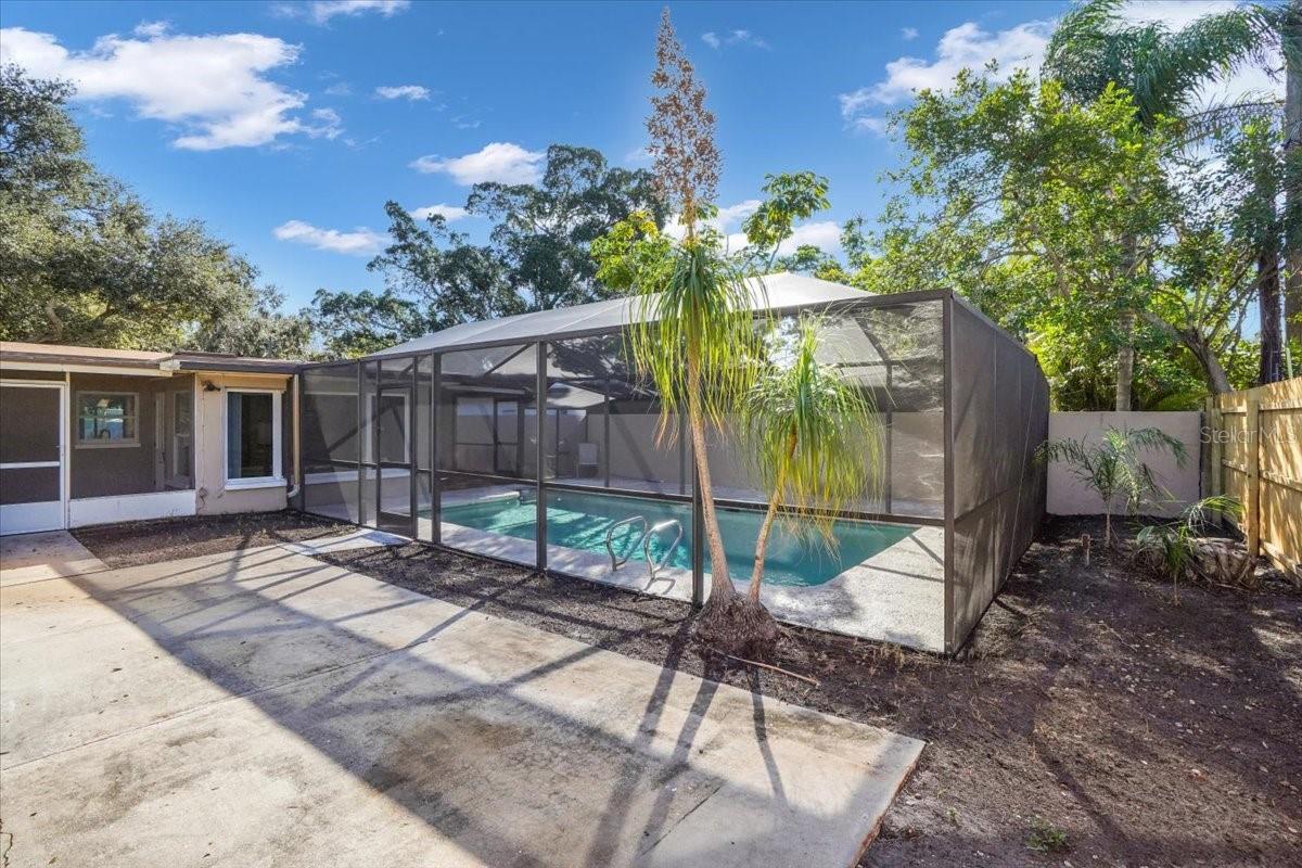 Image 24 of 30 For 1452 Evergreen Avenue