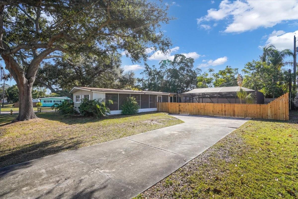 Image 26 of 30 For 1452 Evergreen Avenue