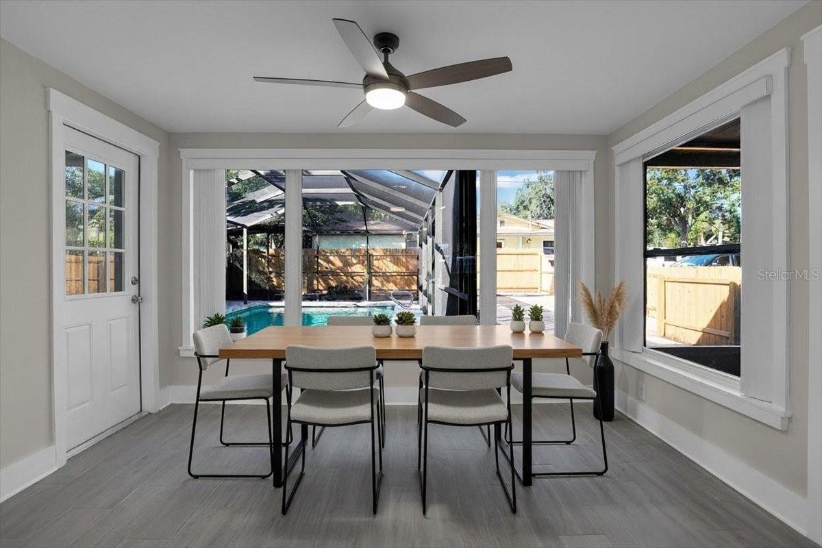 Image 8 of 30 For 1452 Evergreen Avenue