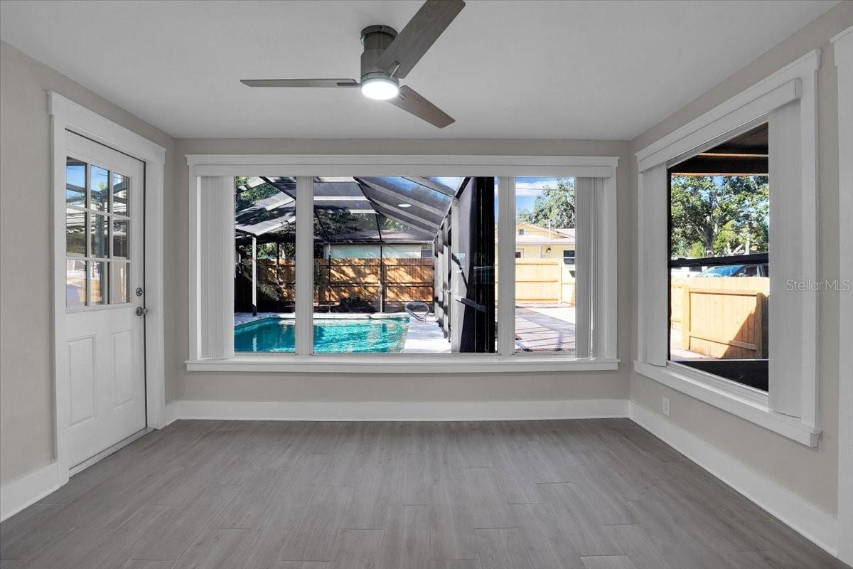 Image 9 of 30 For 1452 Evergreen Avenue