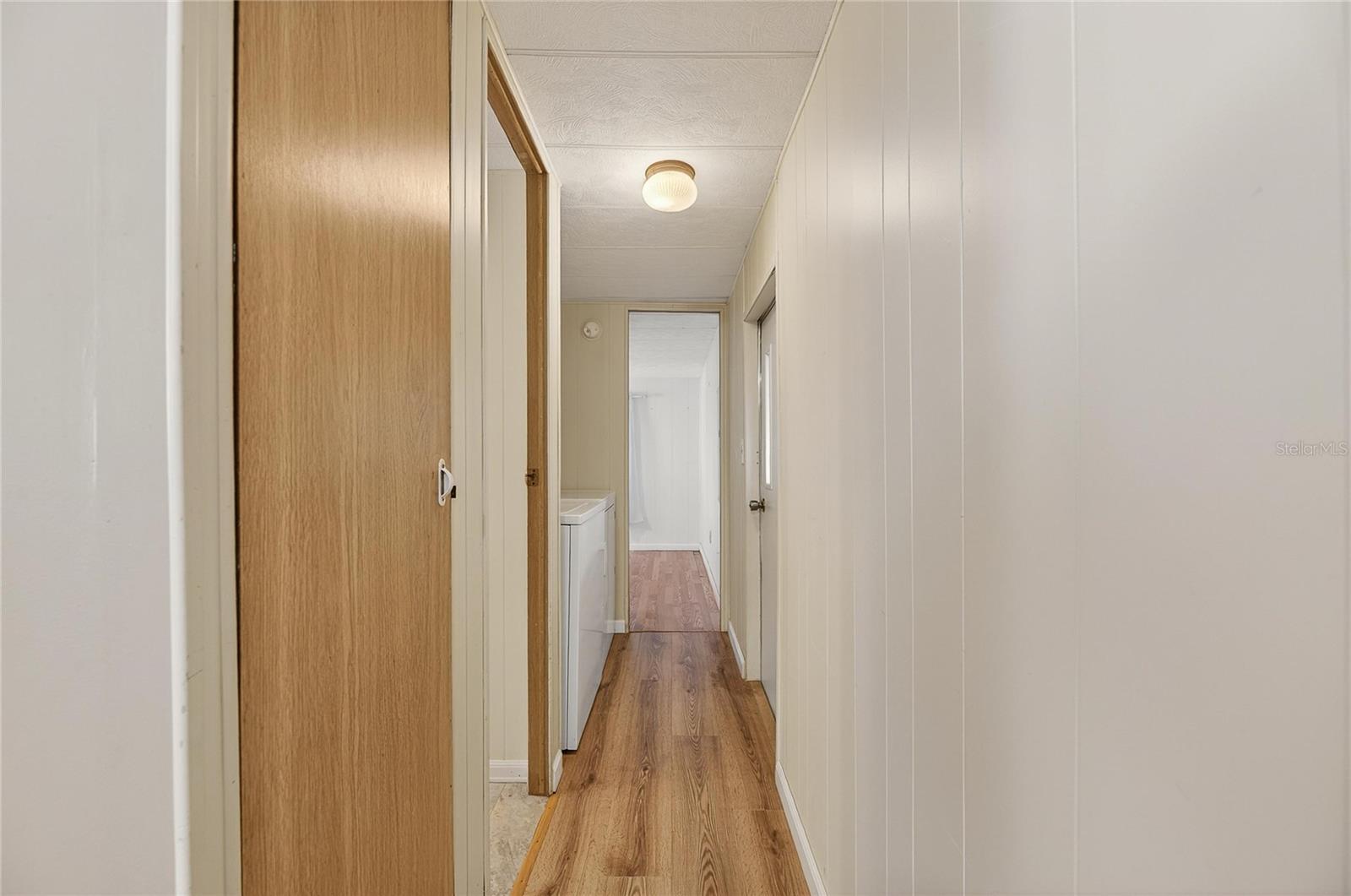 Listing photo id 23 for 38644 Remora Avenue