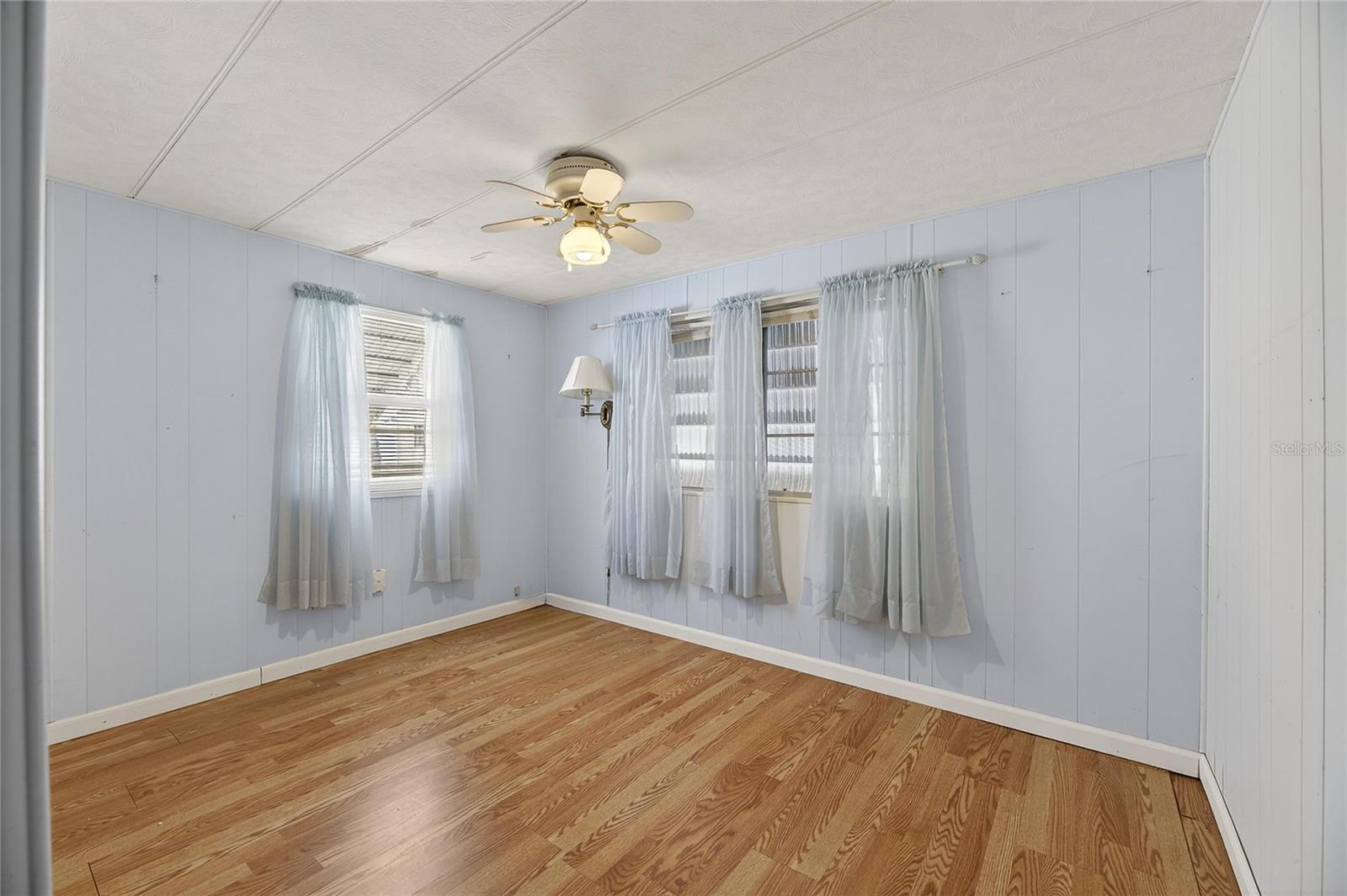 Listing photo id 27 for 38644 Remora Avenue