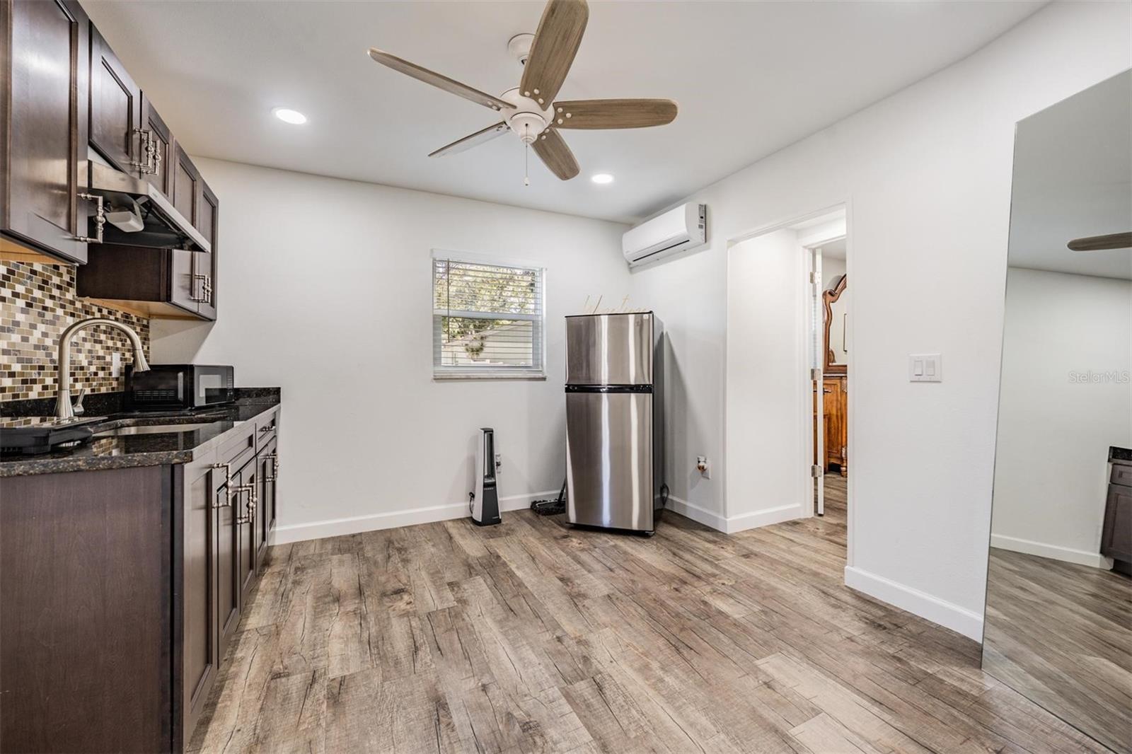 Image 24 of 40 For 6907 Creek Drive