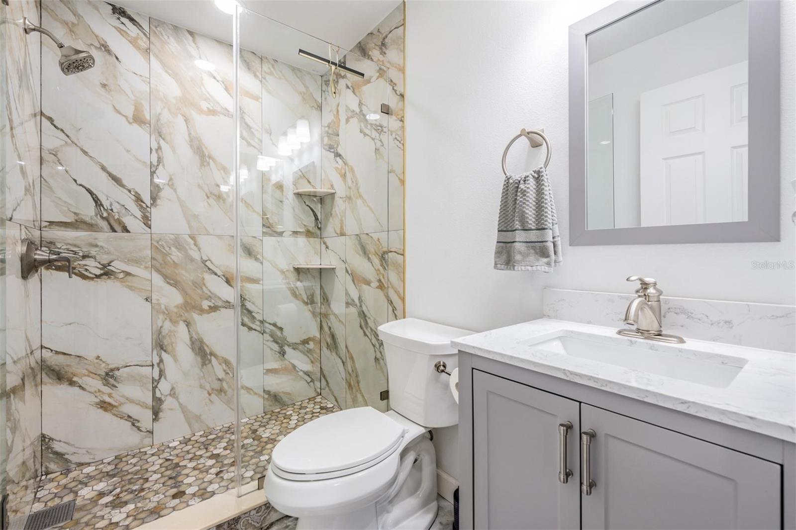 Image 26 of 40 For 6907 Creek Drive