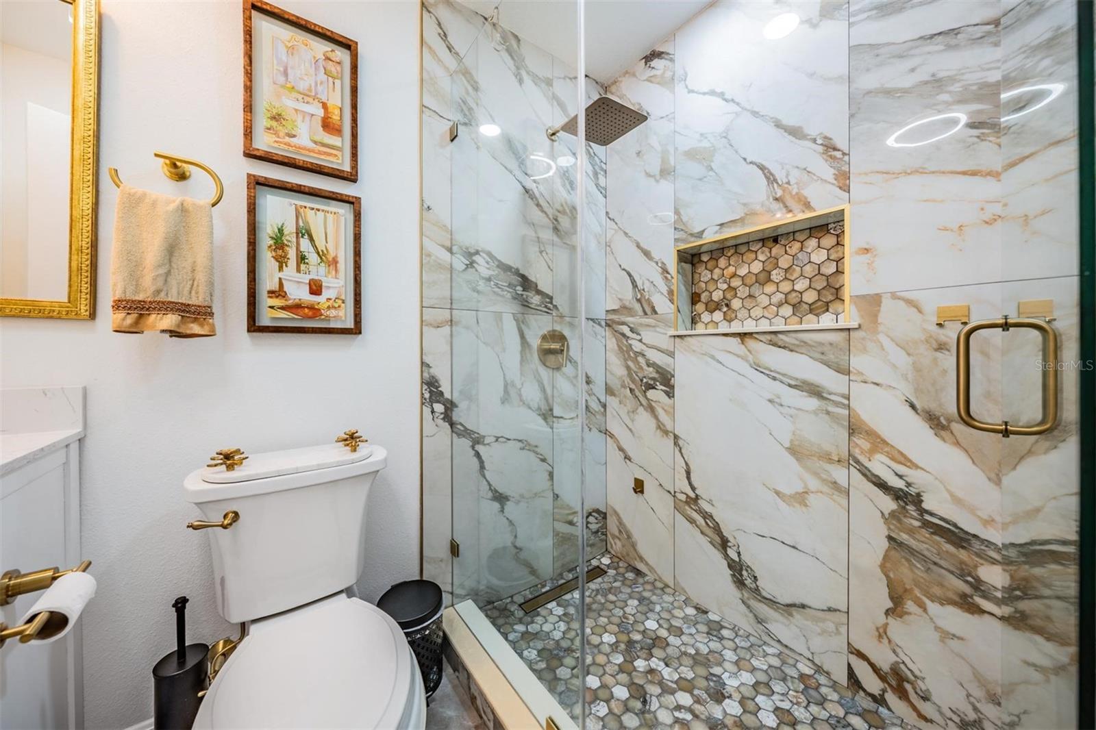 Image 28 of 40 For 6907 Creek Drive