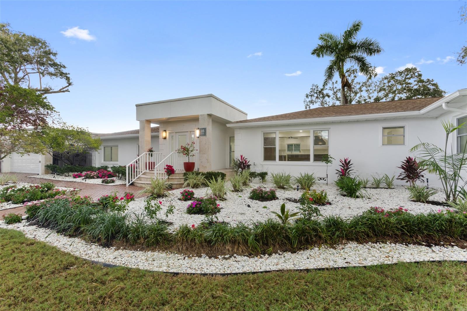 Listing photo id 0 for 115 Rafael Boulevard Ne