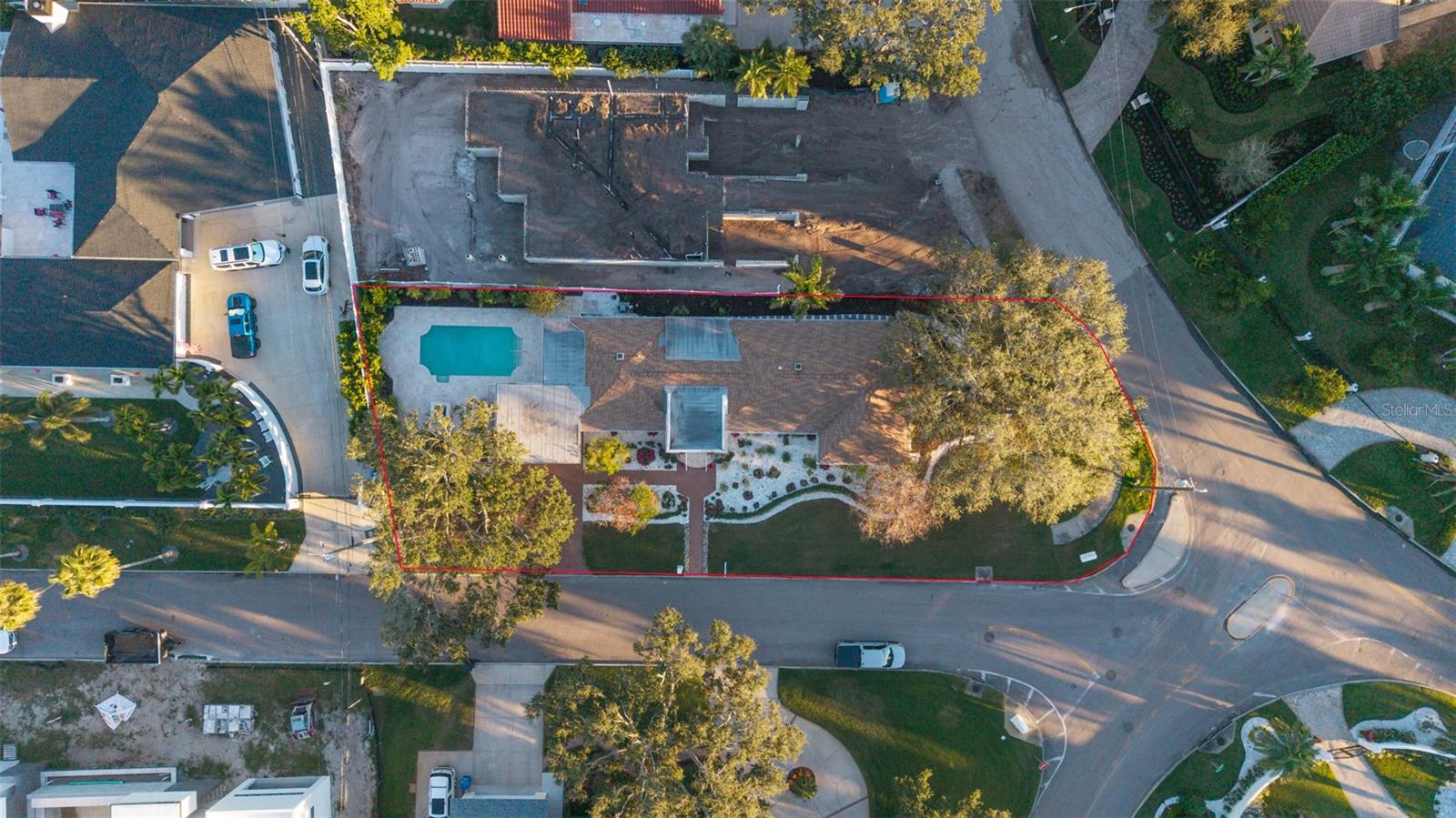 Listing photo id 34 for 115 Rafael Boulevard Ne