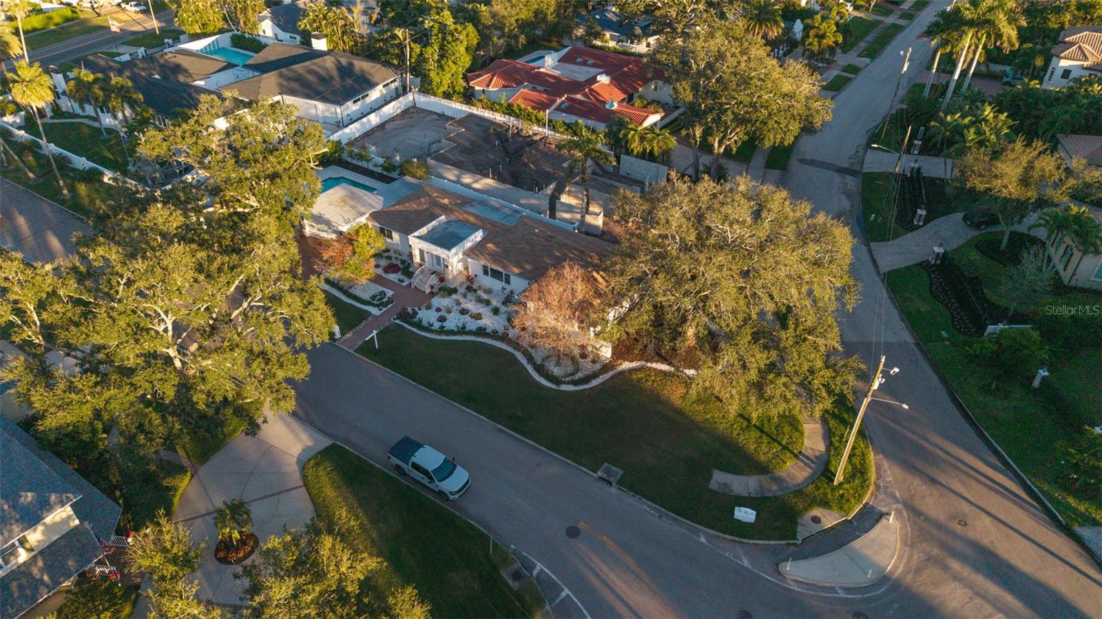 Listing photo id 37 for 115 Rafael Boulevard Ne