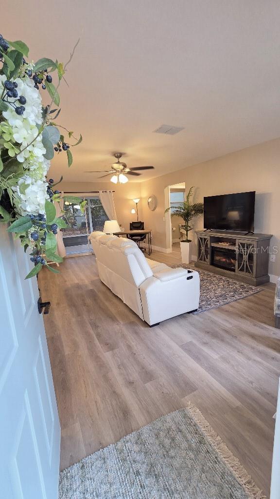 Image 3 of 16 For 307 Santa Clara Circle