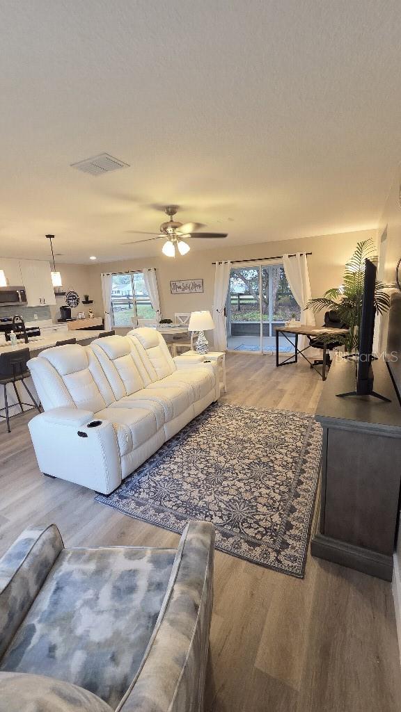 Image 5 of 16 For 307 Santa Clara Circle