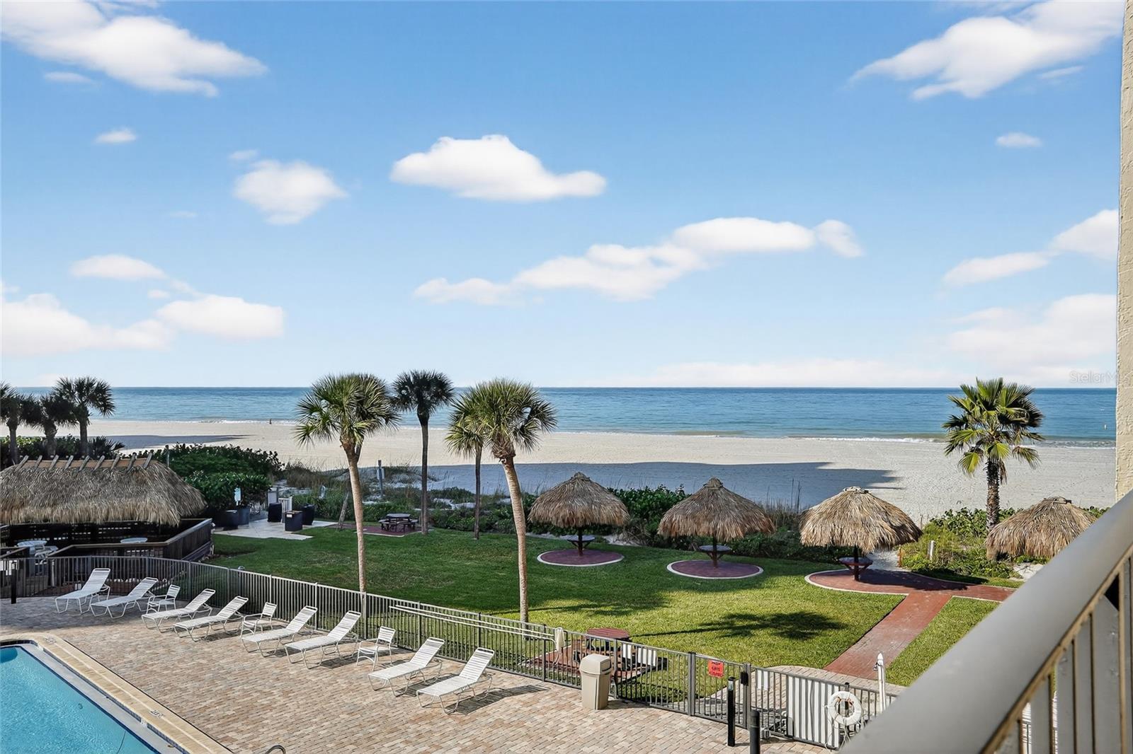 Image 18 of 39 For 1480 Gulf Boulevard 202