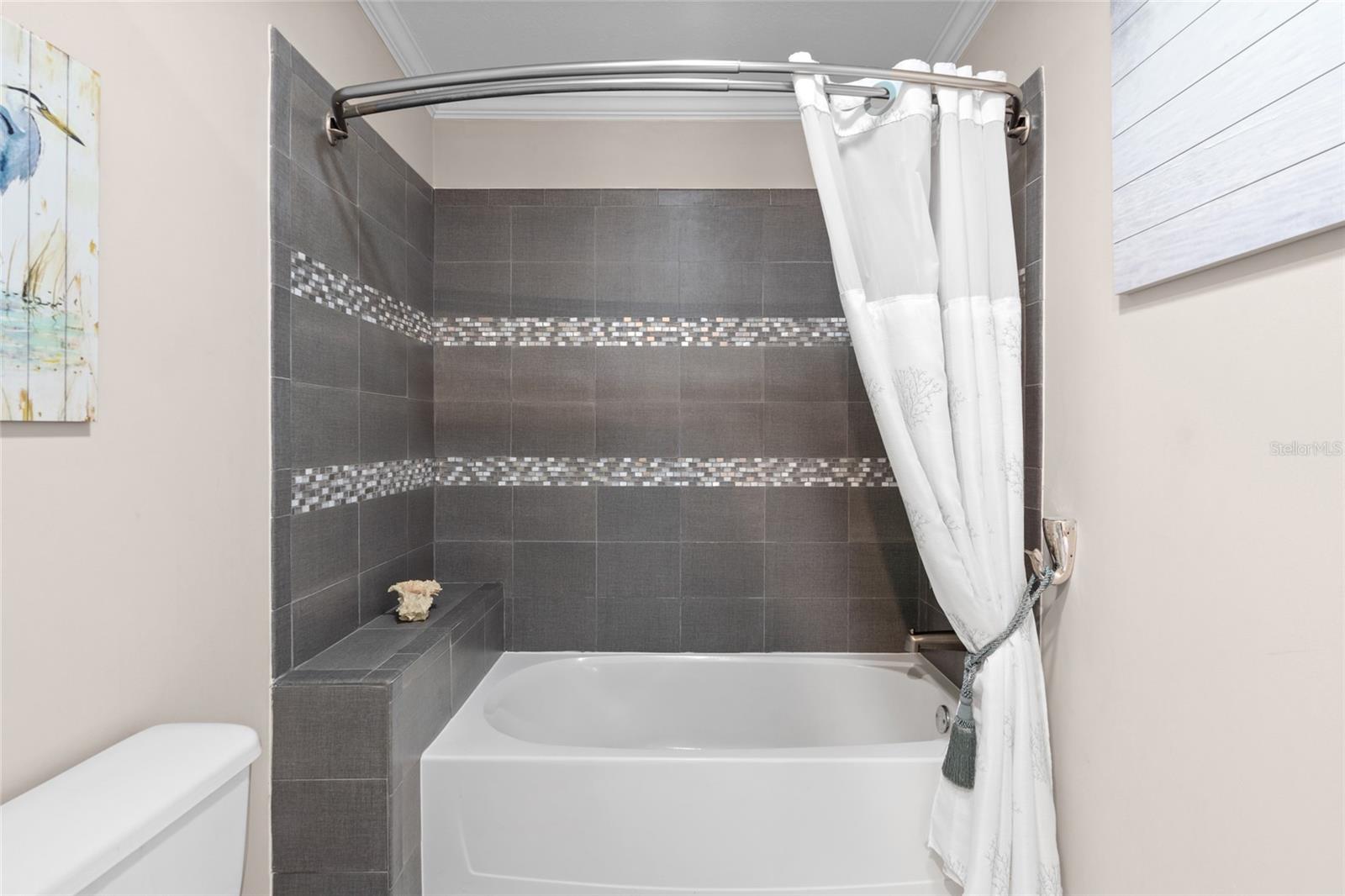 Image 26 of 31 For 2715 9th Avenue N