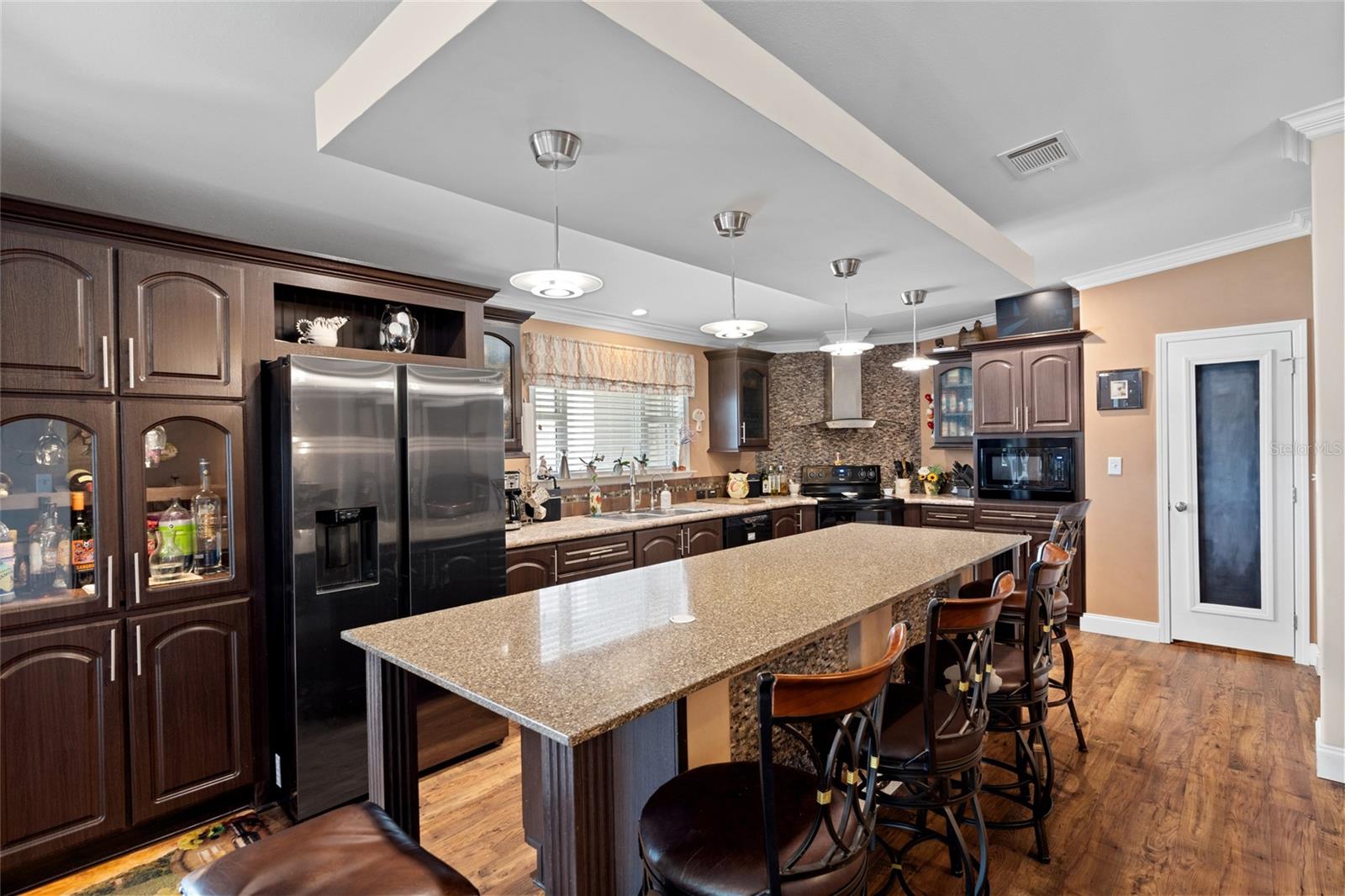 Image 9 of 31 For 2715 9th Avenue N