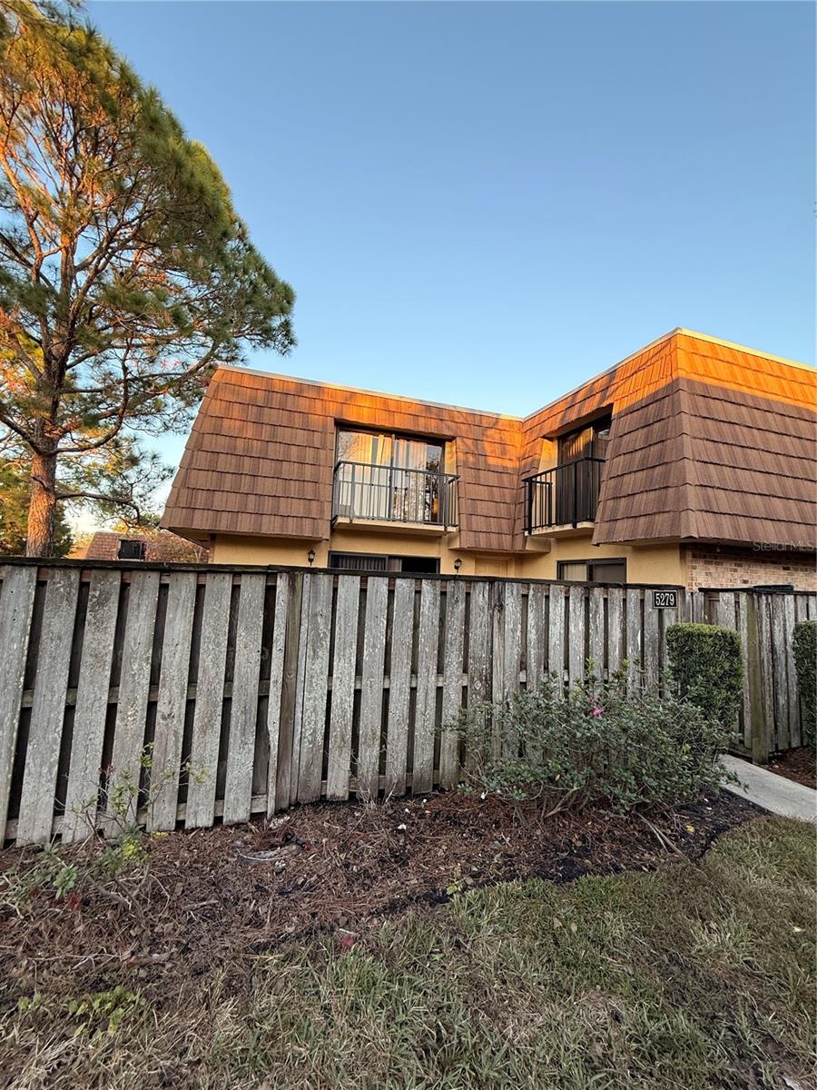 Image 2 of 20 For 5279 Coral Court 626