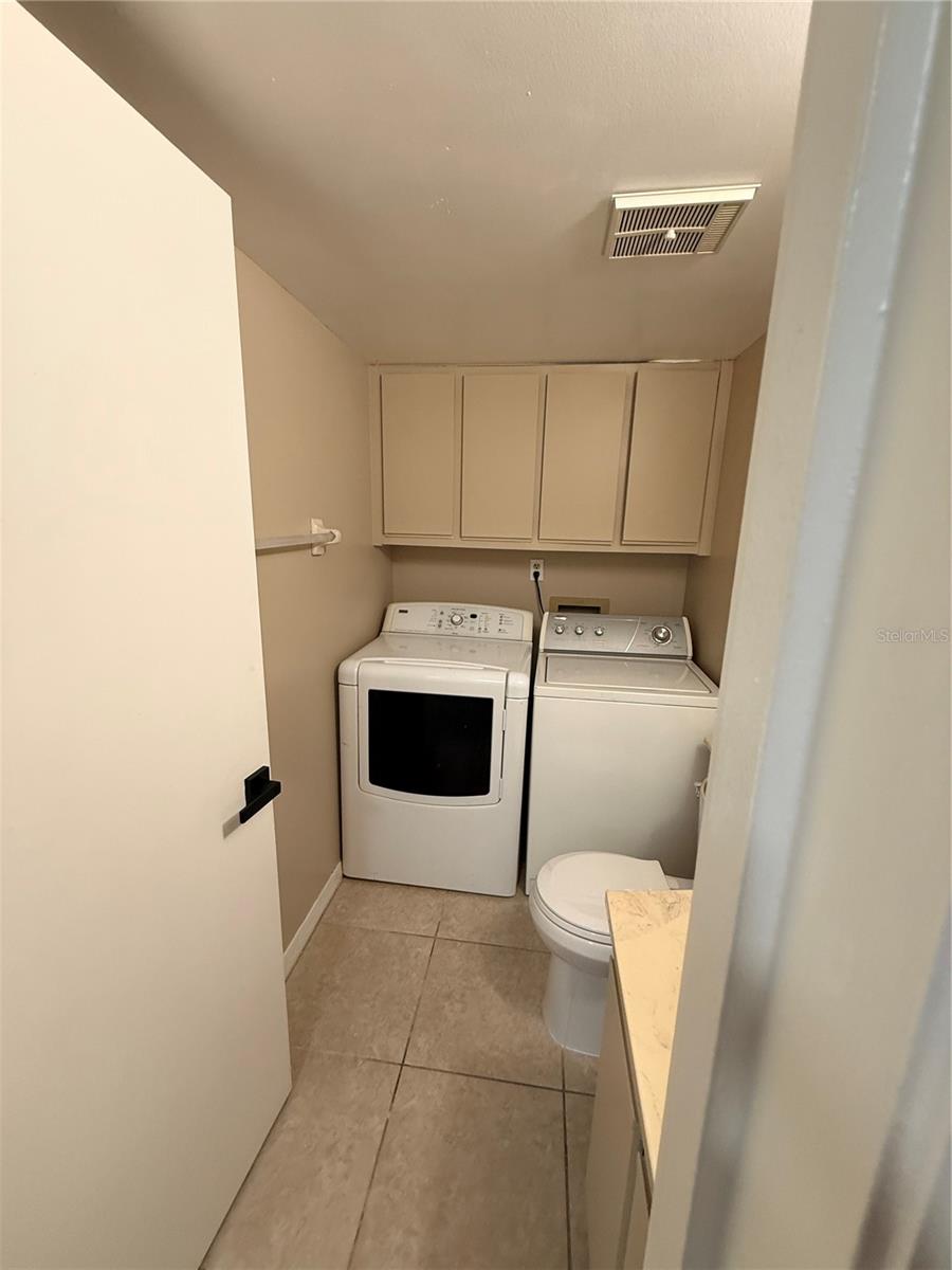 Image 9 of 20 For 5279 Coral Court 626