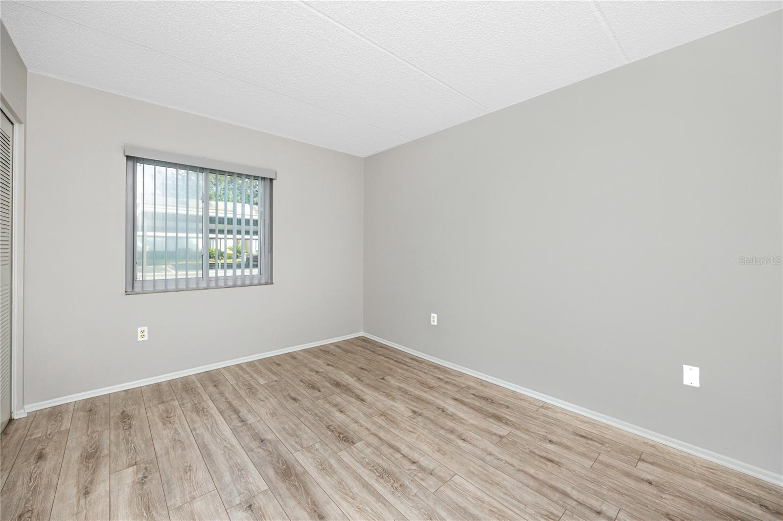 Image 19 of 48 For 209 Cypress Court 209