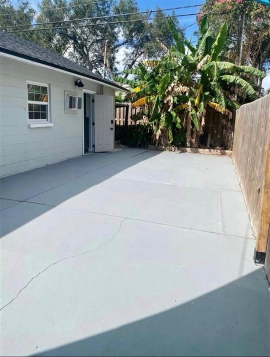 Image 2 of 7 For 787 12th Avenue N 2