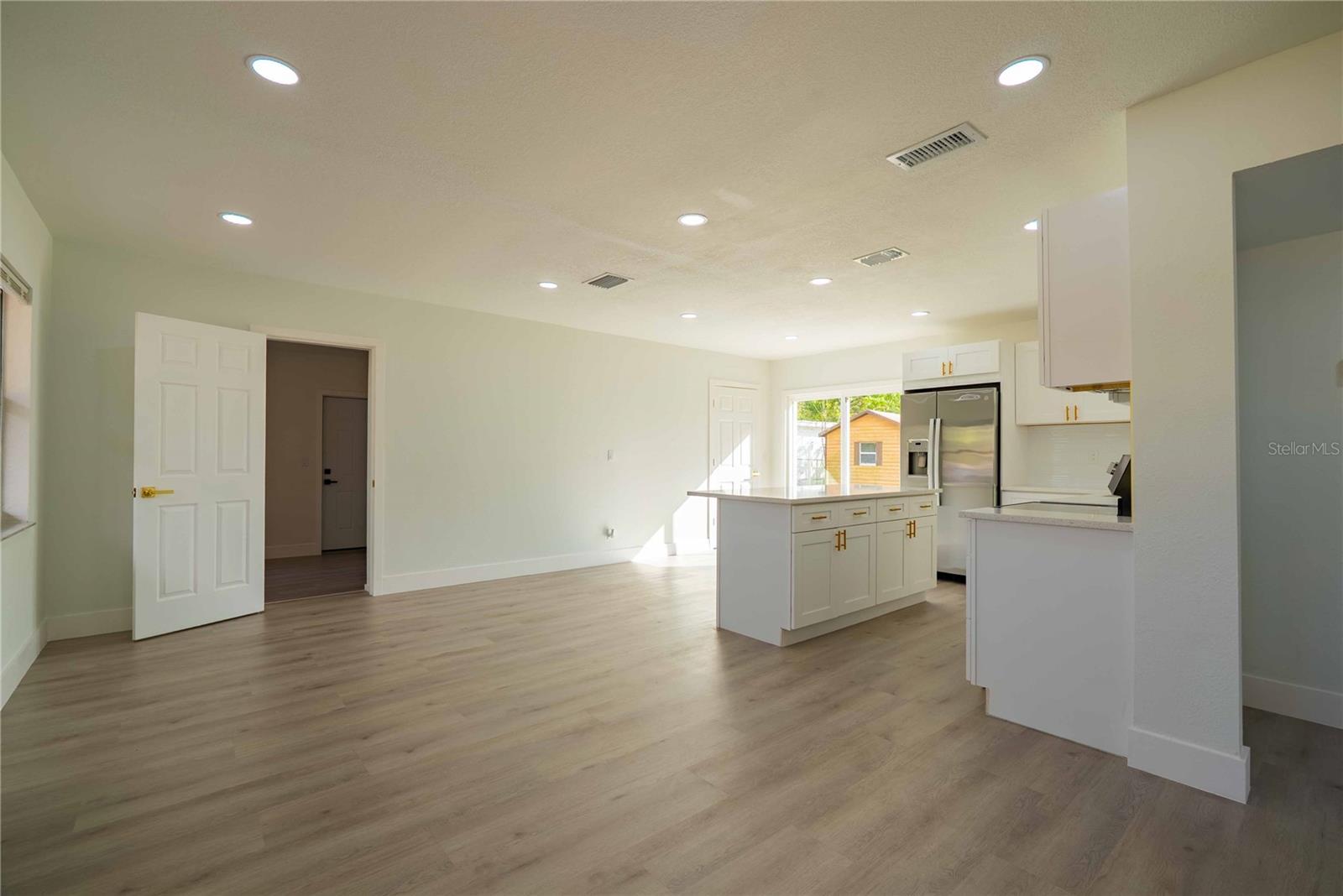 Image 5 of 20 For 2118 Sewaha Street