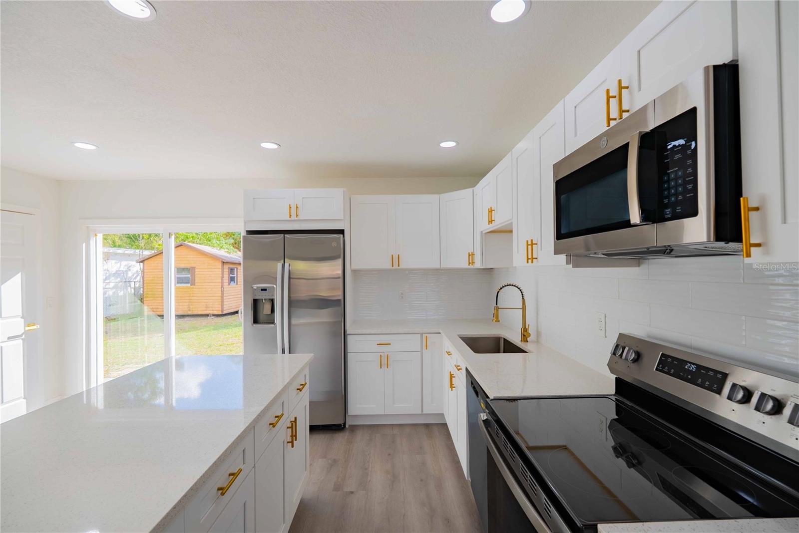 Image 6 of 20 For 2118 Sewaha Street