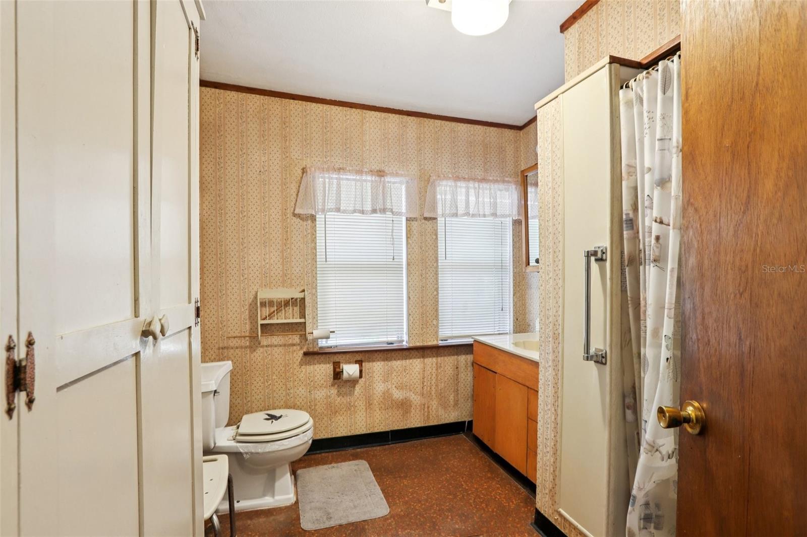 Image 17 of 23 For 38025 13th Avenue