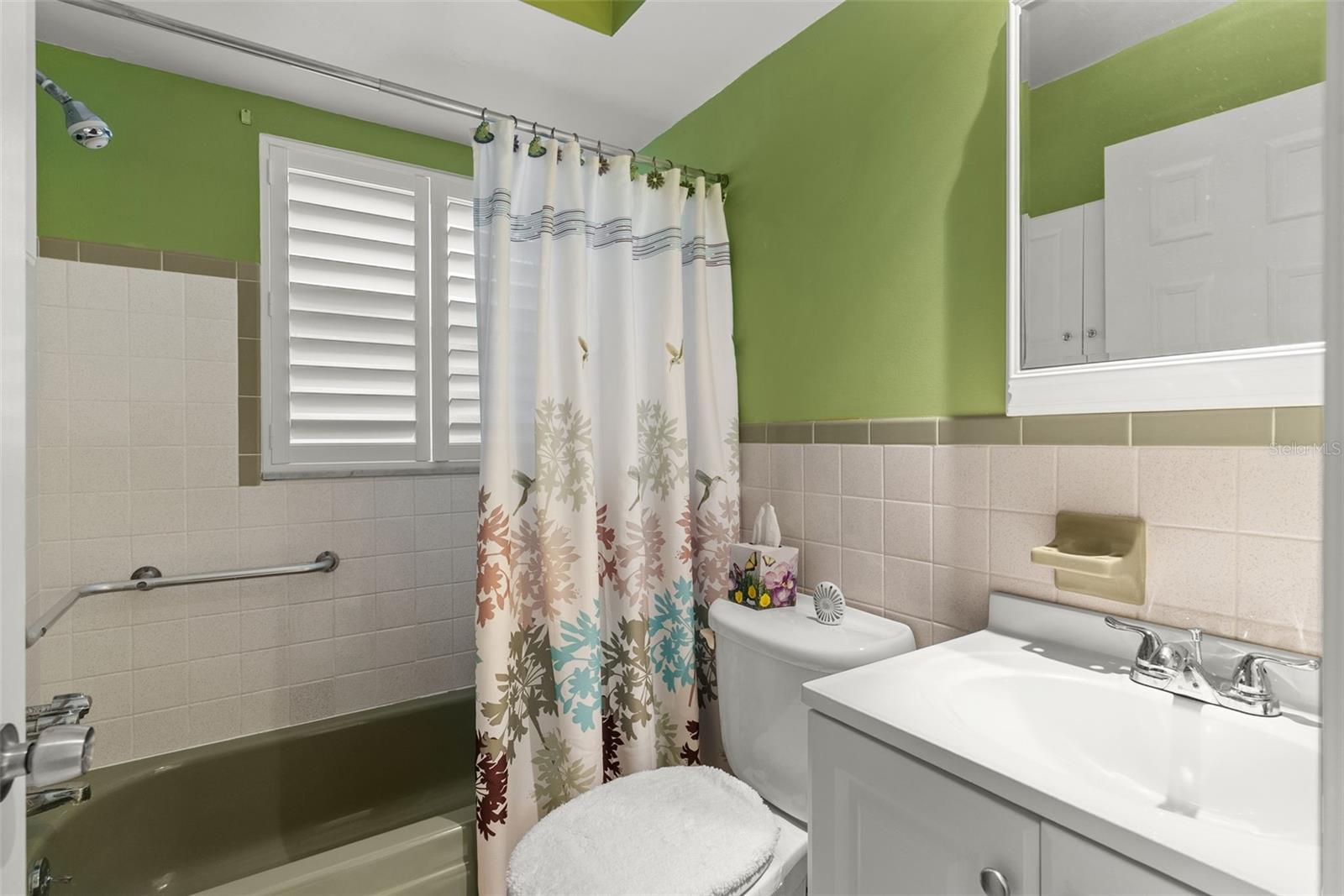 Listing photo id 15 for 7861 38th Terrace N