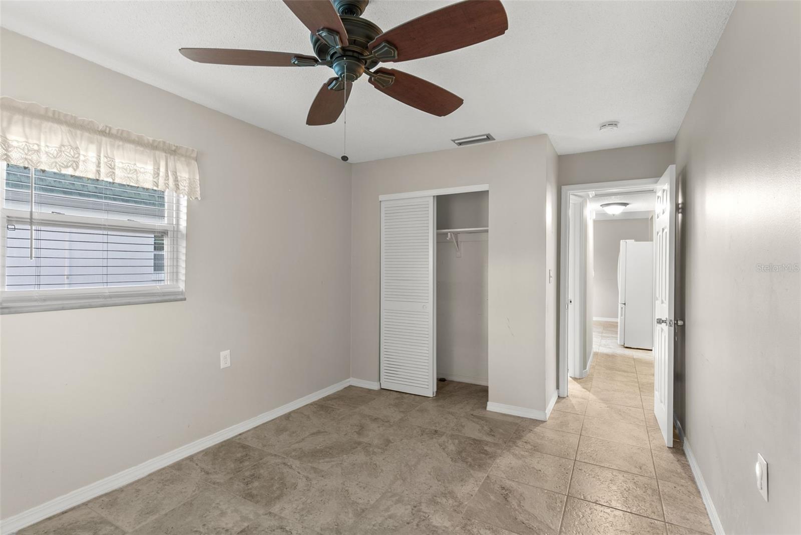 Listing photo id 17 for 7861 38th Terrace N