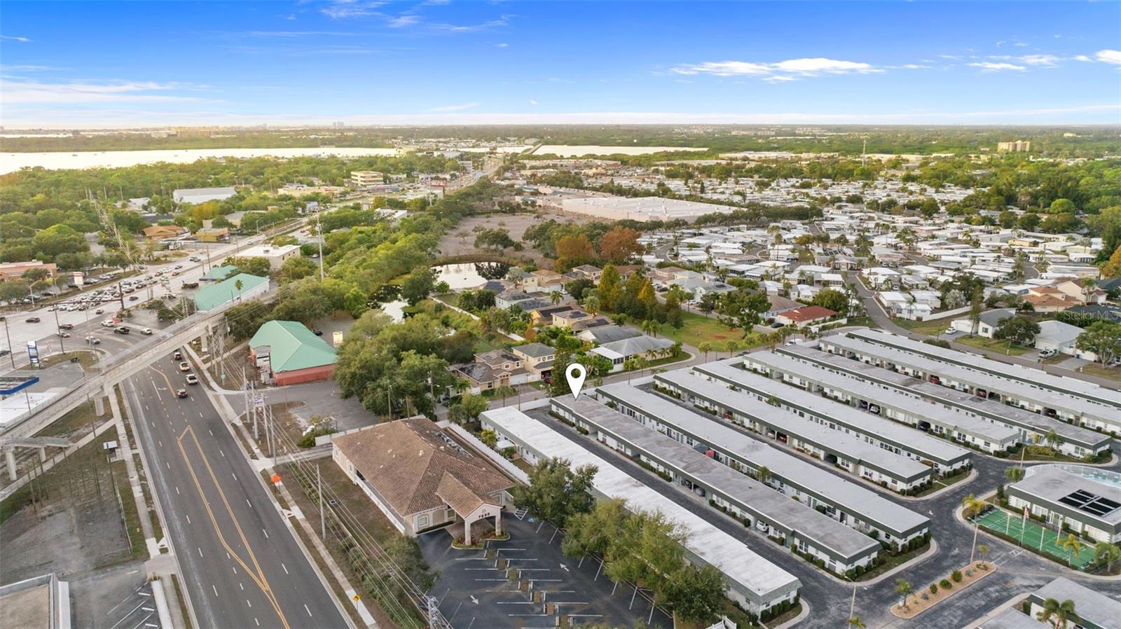 Listing photo id 27 for 7861 38th Terrace N