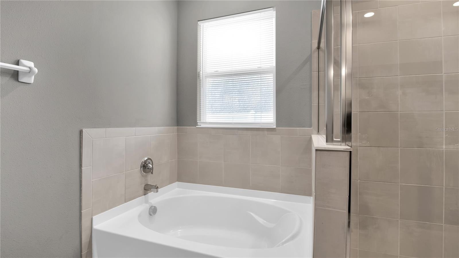 Image 21 of 26 For 5427 Flint Hills Drive