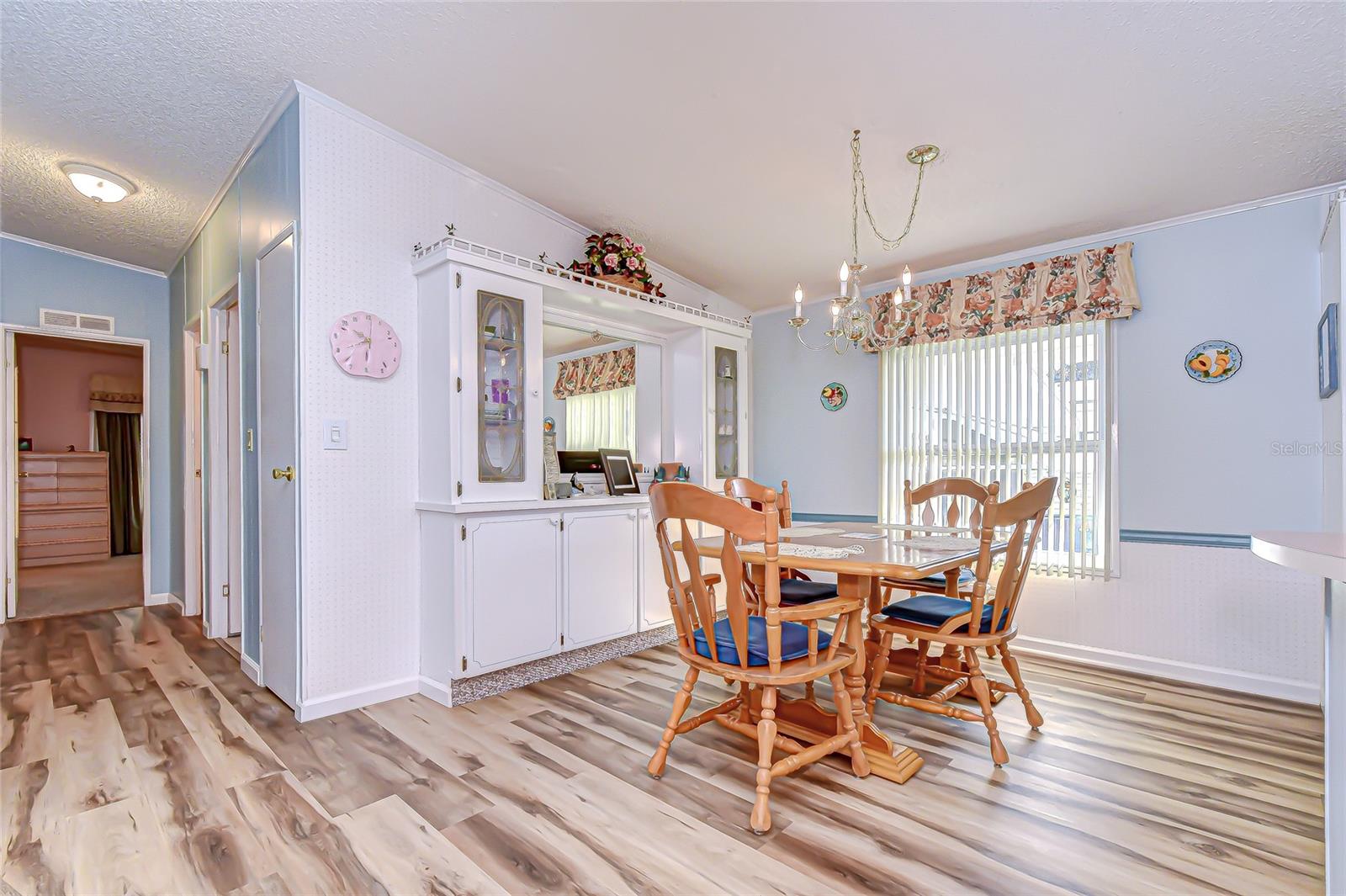 Image 28 of 49 For 3210 Moonlight Street