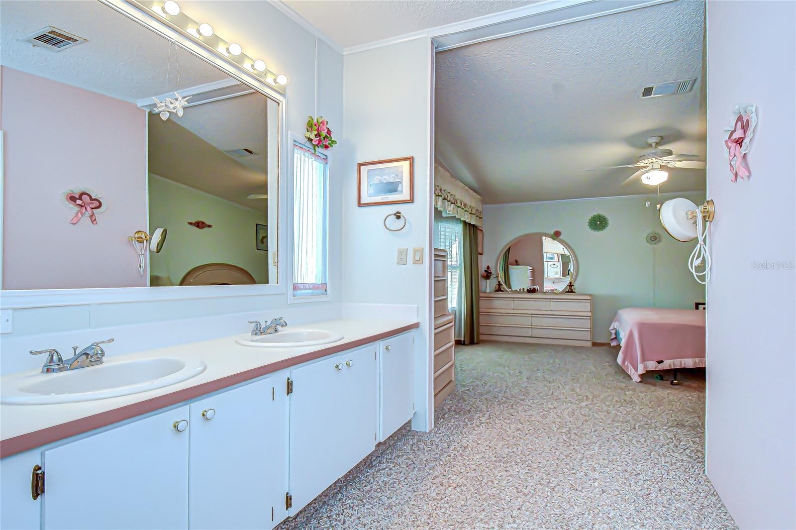 Image 42 of 49 For 3210 Moonlight Street