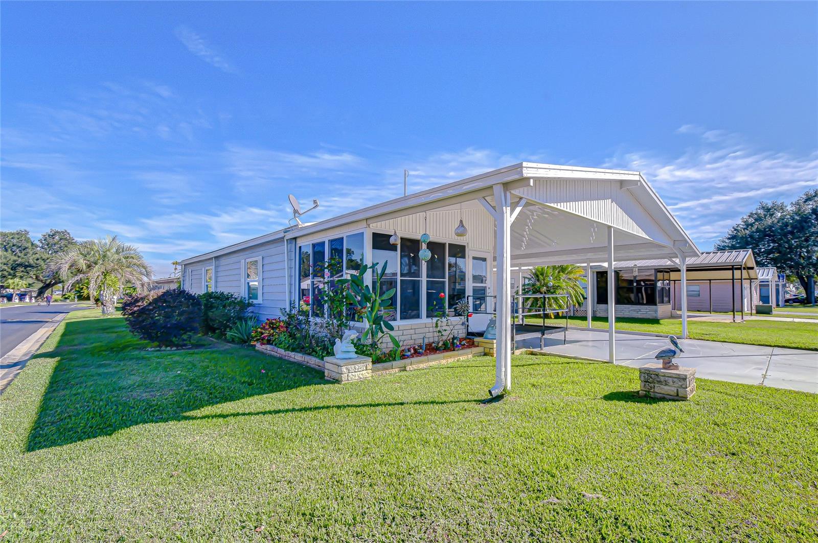 Image 5 of 49 For 3210 Moonlight Street