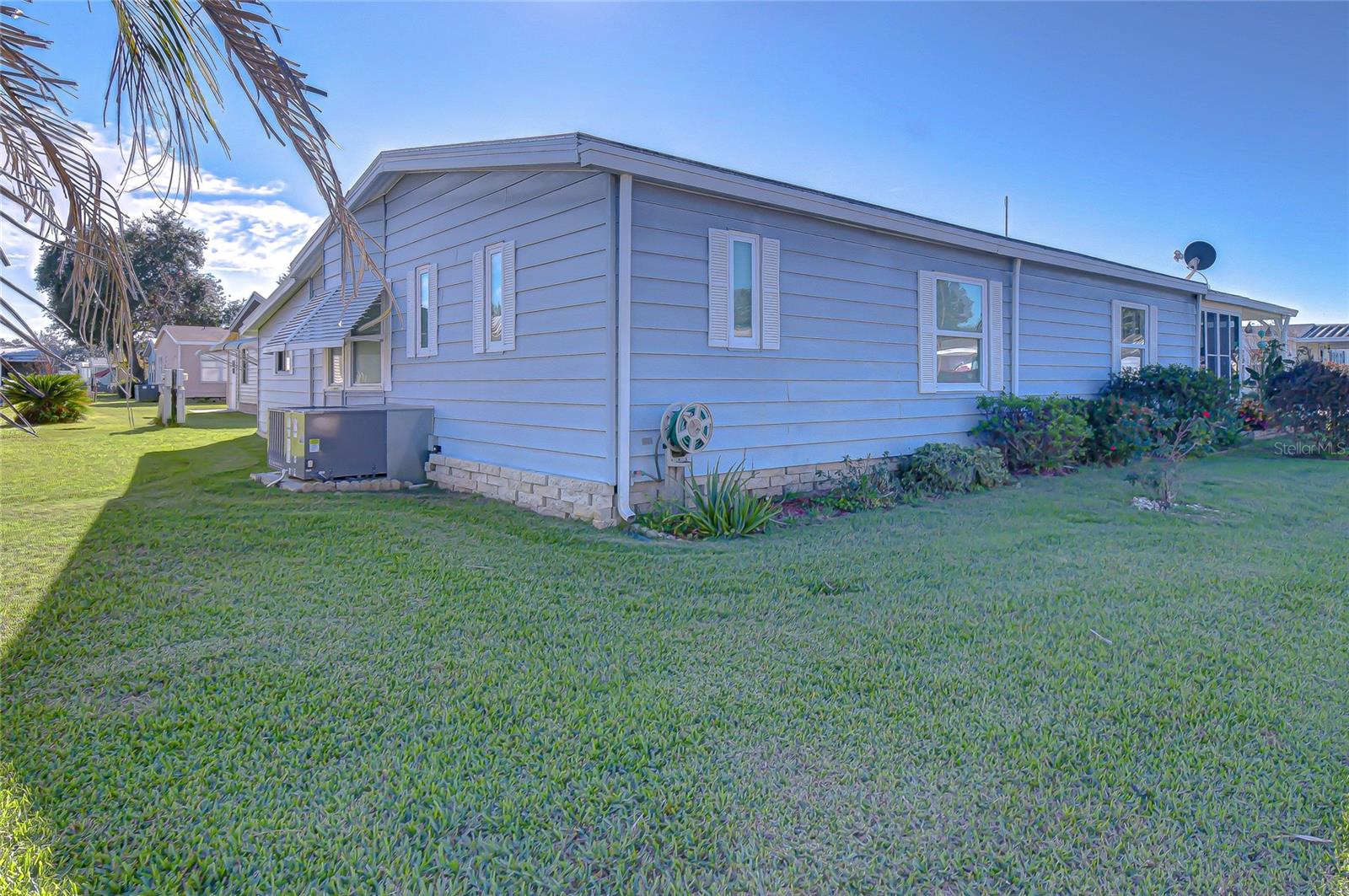 Image 7 of 49 For 3210 Moonlight Street