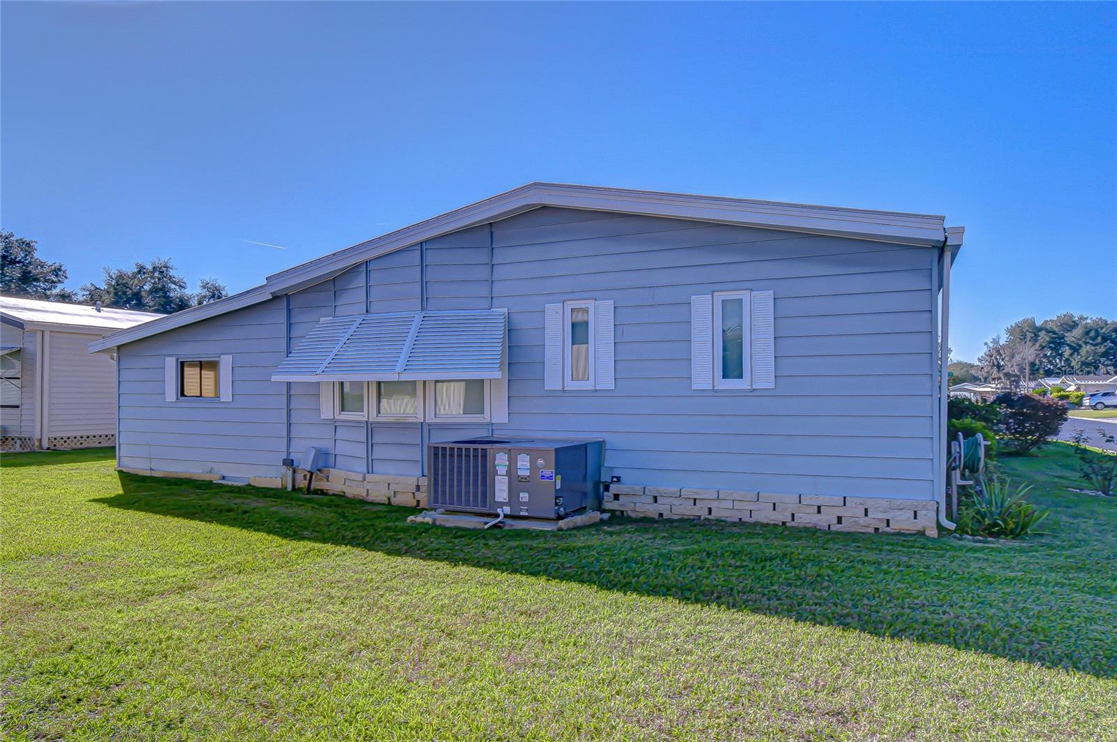 Image 8 of 49 For 3210 Moonlight Street