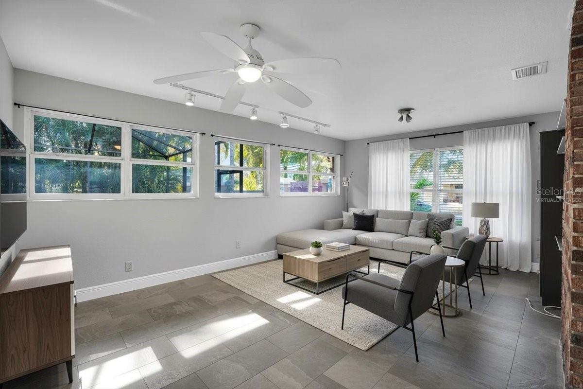 Image 11 of 58 For 2814 47th Street S