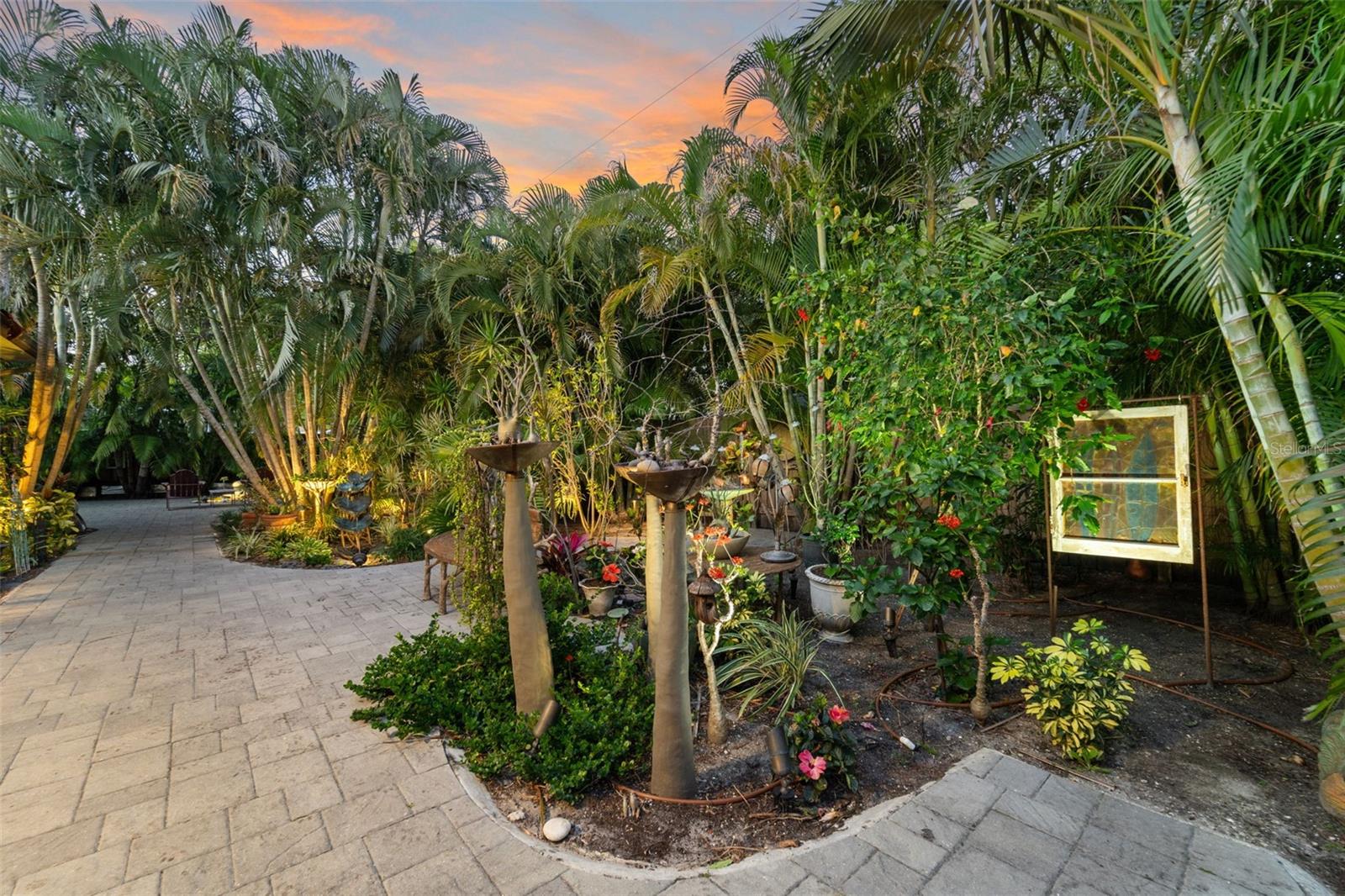 Image 28 of 58 For 2814 47th Street S