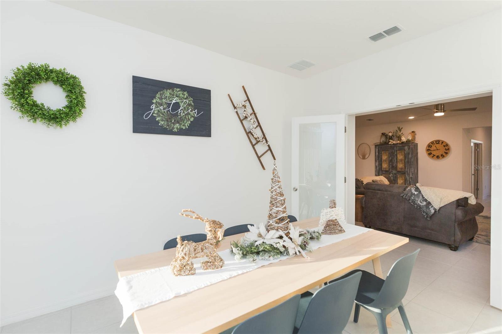 Image 25 of 95 For 31088 Jazz Leaf Place