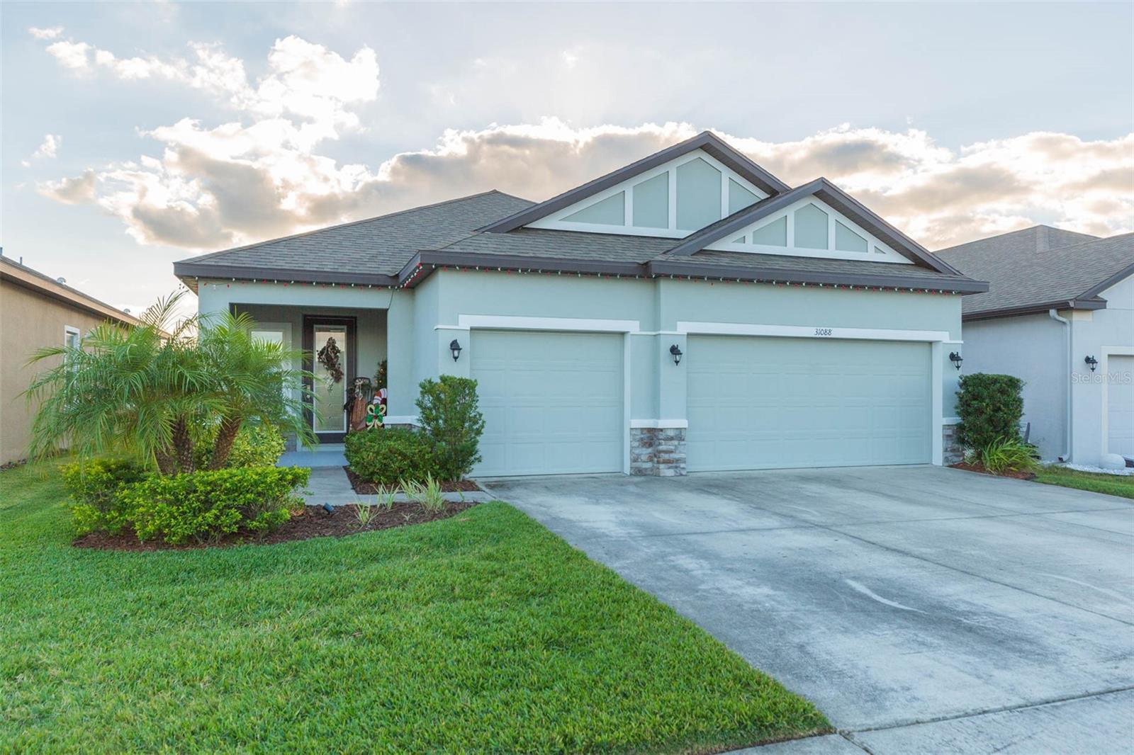 Image 6 of 95 For 31088 Jazz Leaf Place